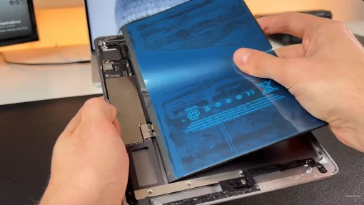 apple-ipad-9-akku-batterie-tausch-wechsel-reparatur-neues-ersatzteil-einsetzen