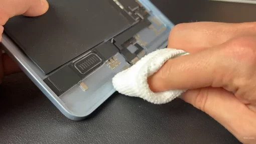 apple-ipad-air-4-display-reparatur-wechsel-gehäuse-reinigen